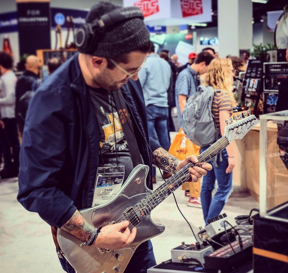 Reverb at NAMM and Ray Planet Aluminum guitars company